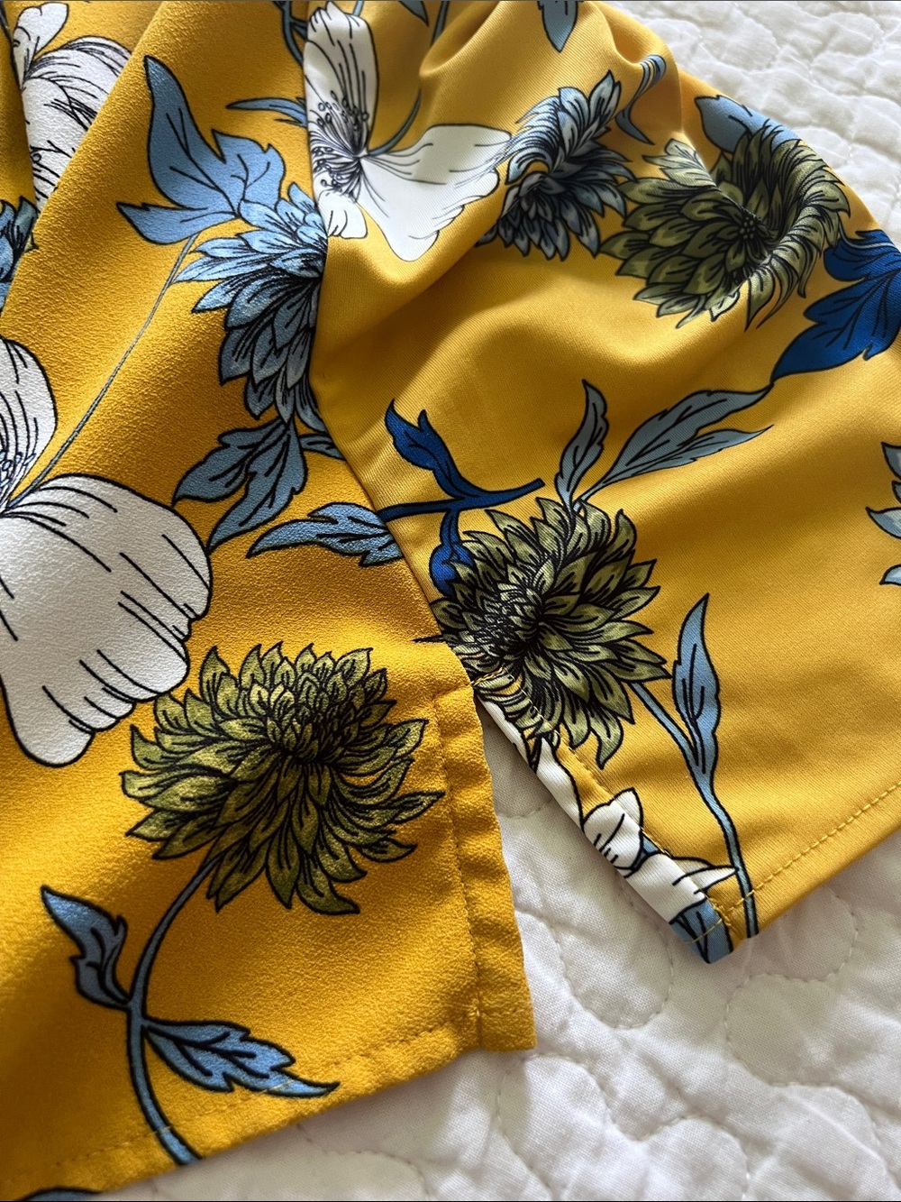 🌻Women’s Floral Print Blouse in Mustard Yellow - Picture 6 of 10